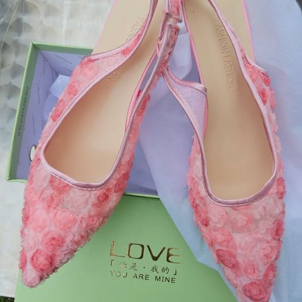 Pink Floral Lace Slingback Heels – Women's Size 9, Like New